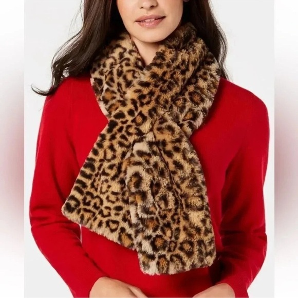 Inc International Concepts Animal Print Faux Fur Pull-Through Scarf, NWT - Picture 5 of 9